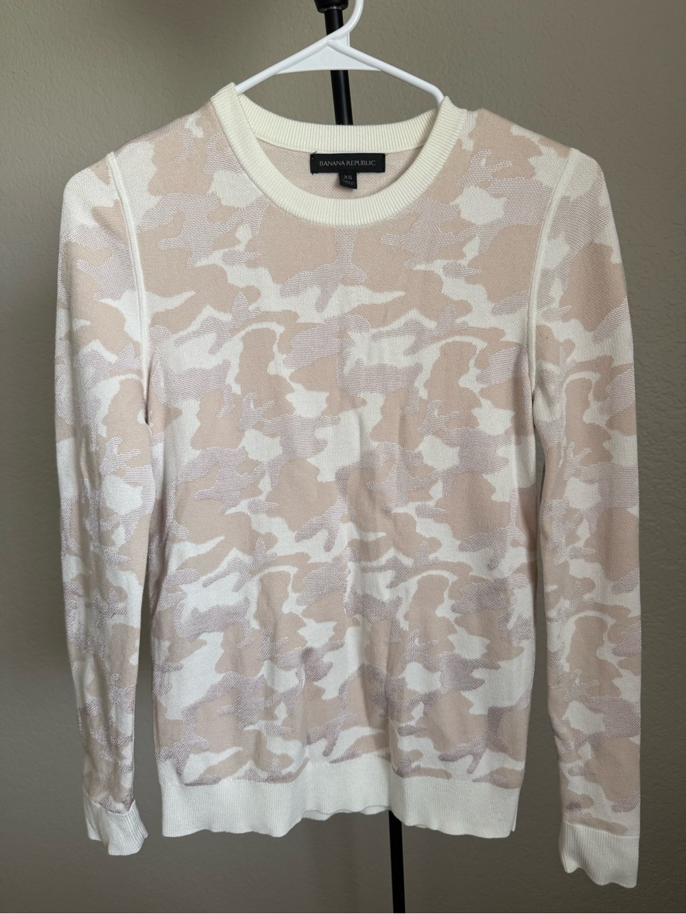 Banana Republic Cream & Tan Camo Crewneck Sweater XS